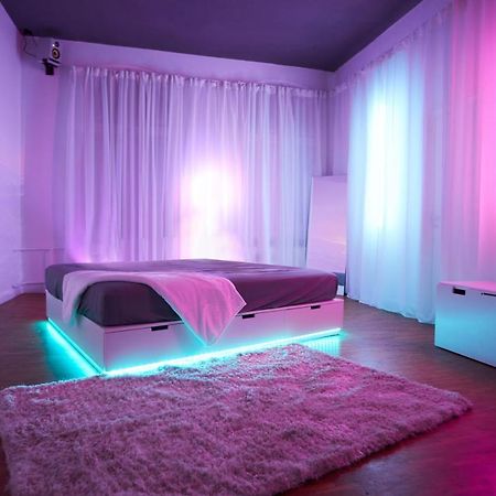 Huge Apartment With Home Cinema And Kitchen In Friedrichshain Berlin Kültér fotó